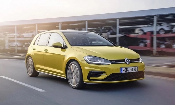 VW отлага дебюта на новия Golf заради проблеми