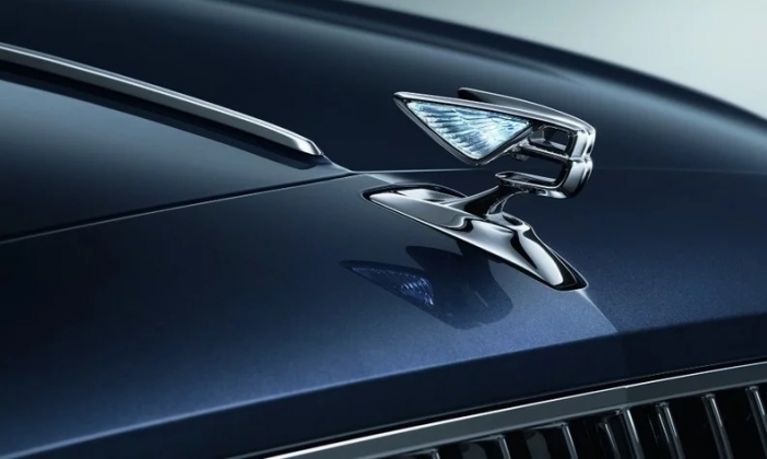 "Bentley" ще конкурира "Rolls-Royce" с нов луксозен модел