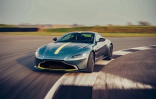 Ръчните скорости се завръщат в новия Aston Martin Vantage