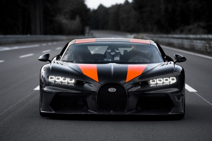 Новият Bugatti Chiron Super Sport 300+ ще струва 3,5 млн. евро