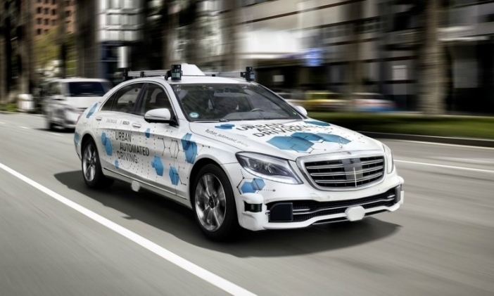 "Mercedes" започва тестове на автономни таксита в САЩ