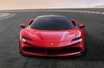 "Ferrari" отлага първия си електрически модел за след 2025 г.