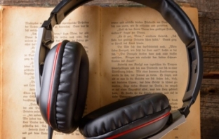 Близо половин милион часа аудиокниги са изслушани в приложението на Storytel