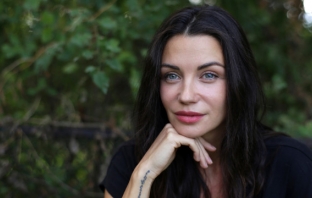 Диляна Попова се показа като абитуриентка (ФОТО) Диляна Попова се показа като абитуриентка (ФОТО)