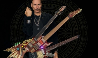 Стив Вай ще свири в България с уникалната си китара 