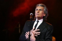 Почина италианският певец Тото Кутуньо
