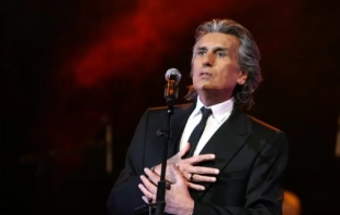 Почина италианският певец Тото Кутуньо