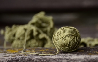 Вълшебството на преждата: Изкуството на ръчното плетене