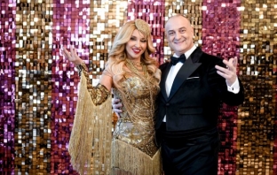 Александра Раева и Краси Радков се впускат в ритъма на „Dancing Stars“ тази пролет по bTV