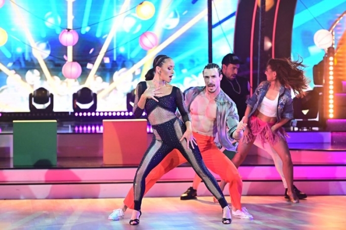Виктор Стоянов и Михаела напуснаха „Dancing Stars“ на метри от полуфинала