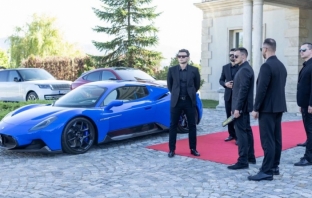 Изтекоха първи кадри от новия сезон на хитовата кримка „Под прикритие“ Изтекоха първи кадри от новия сезон на хитовата кримка „Под прикритие“