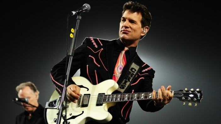 Крис Айзък идва в България! Култовият изпълнител на „Wicked Game“ с първи концерт у нас