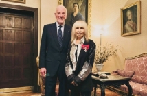 Лили Иванова наградена с рядък орден от Симеон II! Получи Дамски кръст за изключителни заслуги