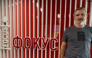 Скандал в чалга средите: Режисьорът Валери Милев хванат да шофира дрогиран