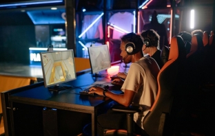 Онлайн игрите и новият социален ритуал