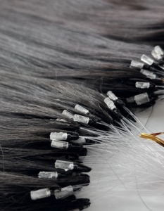 Бъдете неотразима за Свети Валентин с новите удължения за коса от Магама – Feather Hair Extensions - 1