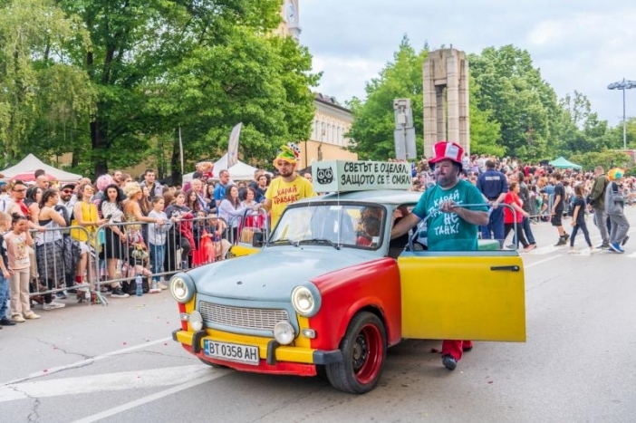 От щура идея до шествие: отворен е конкурсът за участие в Карнавал Габрово 2026