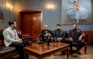 Нормални жени и галантни мъже изненадаха зрителите на \