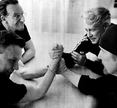 Чуйте общата песен на U2, Ед Шийрън и украинския войник Тарас Тополя – 