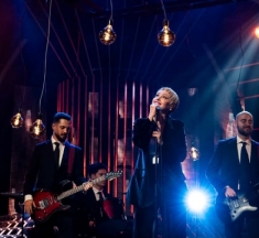 Връщане към 90-те години в „Като две капки вода“: Алекс Раева спечели с имитация на Долорес О’Риърдън от „The Cranberries“ (видео)