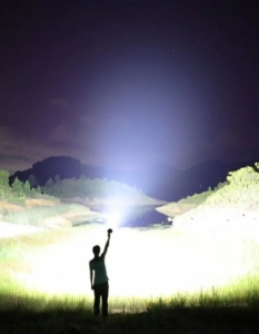 Колко далеч може да свети един фенер? Отговорът е 6 926 метра - 2