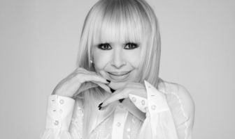 Чуйте новата песен на Лили Иванова по текст на Мартин Карбовски!