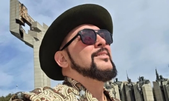 Устата: Ще пея безплатно за всяка партия, която се осмели да хареса 