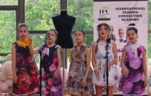 Деца дизайнери от школата по моден дизайн към IFC Academy представиха своите авторски колекции на дипломно ревю