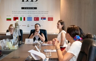 От България към света: Мила Захариева учреди Balkan Open Door - Business, Fashion and Art – международна платформа за бизнес, мода и изкуство