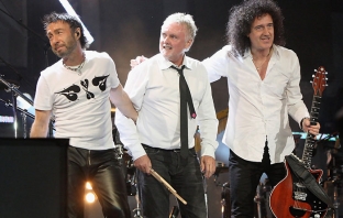 Queen започват турнето си на концерта 