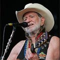 Willie Nelson издаде песен за гей каубои