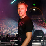 Armin van Buuren танцува с българското знаме пред над 10 хиляди на Слънчев бряг