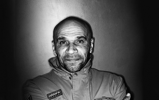 Доживотен затвор за сина на дръм енд бейс звездата Goldie Доживотен затвор за сина на дръм енд бейс звездата Goldie