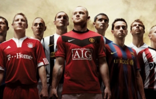 FIFA 11 - We Are 11 (рекламен спот с Иниеста, Рууни и компания)
