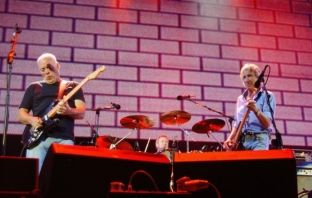 Pink Floyd се събират благотворително? Pink Floyd се събират благотворително?