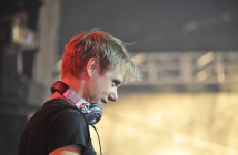 Armin van Buuren - DJ номер 1 в света за 2010 година