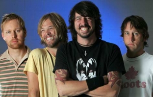 Foo Fighters с нов албум и документален филм