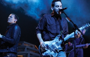 Linkin Park сменят стила в Burning in the Skies (Видео)