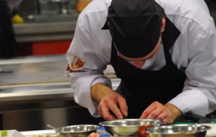 Слави препитва готвачи в Lord of the Chefs от 15 март