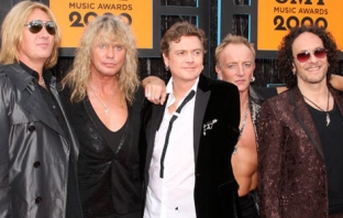 Def Leppard тръгват на мащабно турне