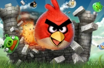 Angry Birds атакуват Facebook това лято