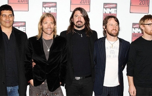Foo Fighters издават албум с кавър версии 