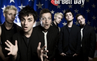 Universal и Том Ханкс екранизират American Idiot на Green Day