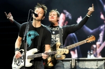 Blink-182 отложиха турнето си в Европа за 2012