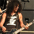 Slash отрича слуховете за раздяла с Velvet Revolver