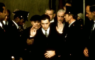 Ал Пачино отново става бос на мафията в Gotti: Three Generations Ал Пачино отново става бос на мафията в Gotti: Three Generations