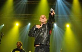 Спечели покана за промоцията на албума IBAN на Светльо & The Legends в София!