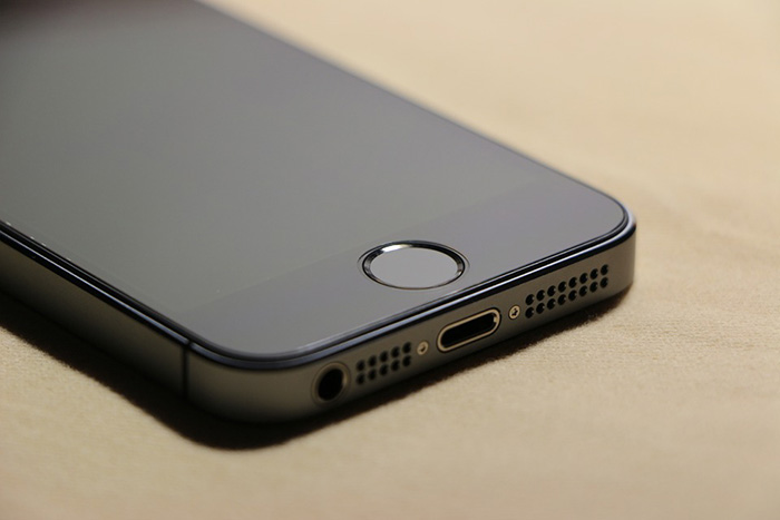 iPhone 5 може да е 3D