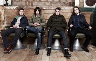 Arctic Monkeys пуснаха новия си албум за безплатен стрийминг