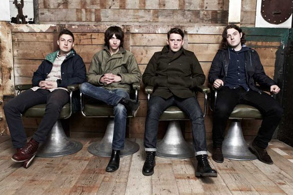Arctic Monkeys пуснаха новия си албум за безплатен стрийминг